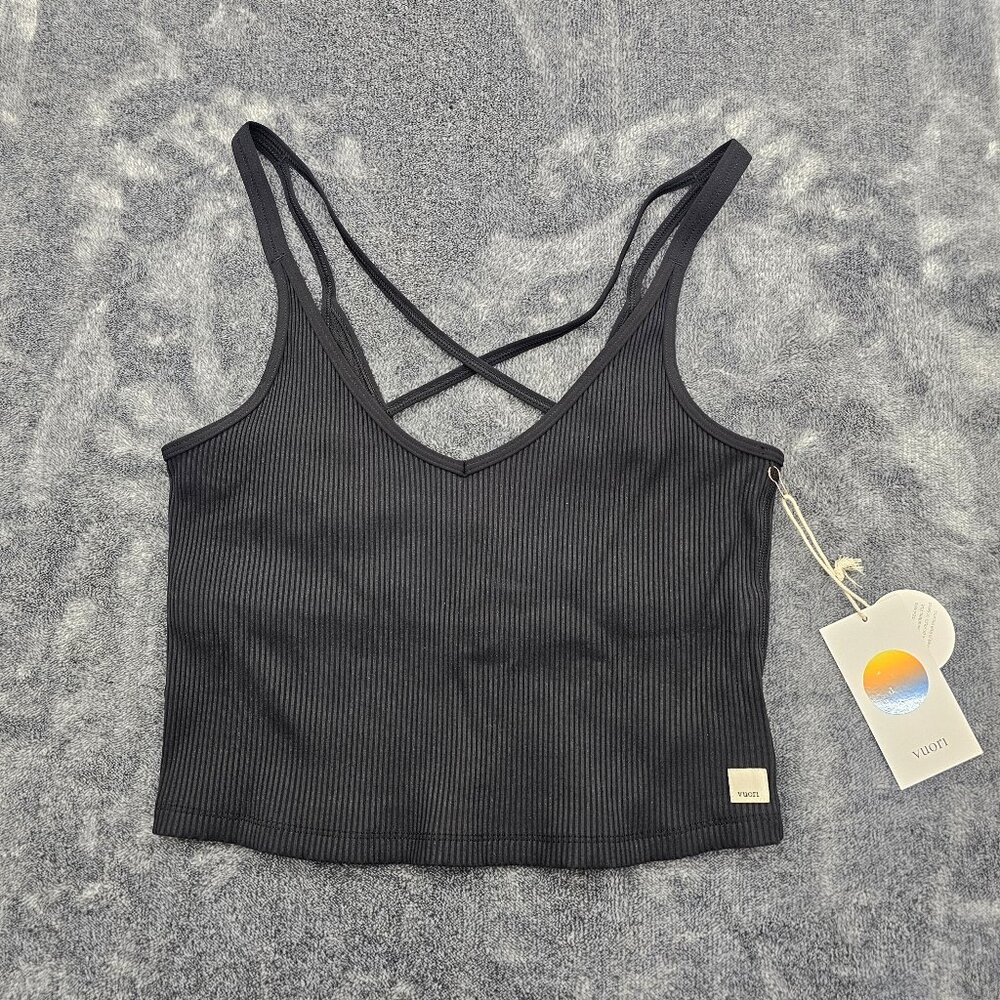 Vuori Ribbed Cropped Tank Top Womens large Black shelf bra yoga hiking VW189 NEW